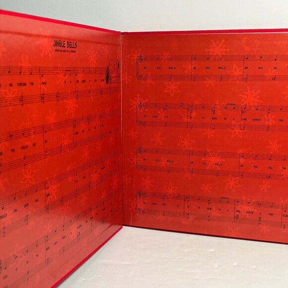 A Charlie Brown Christmas By Charles M. Schulz Deluxe Edition 2017 - Picture 2 of 12